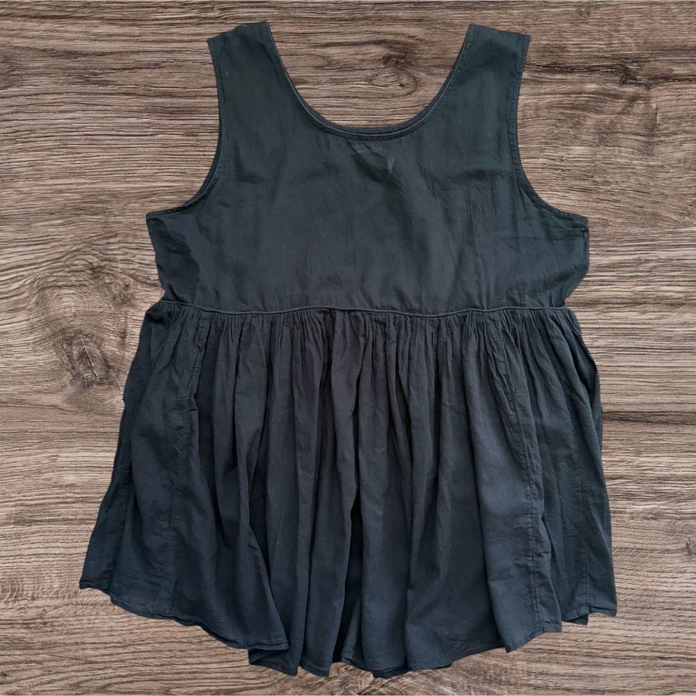 Kimchi Blue Black Babydoll Tank Top Flowy Boho Peplum Camisole Size Medium